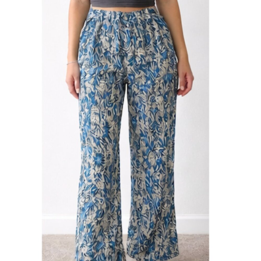 Astr Blue and Black Abstract Print Pants